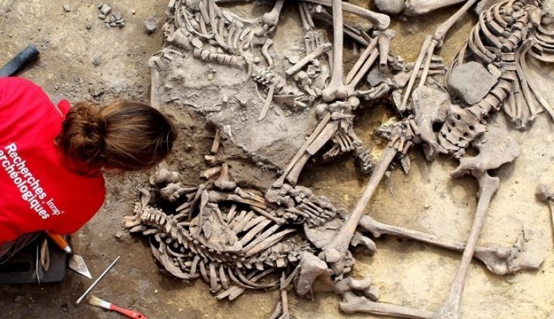 Arqueólogos encontram vestígios de massacre de 6.000 anos na França